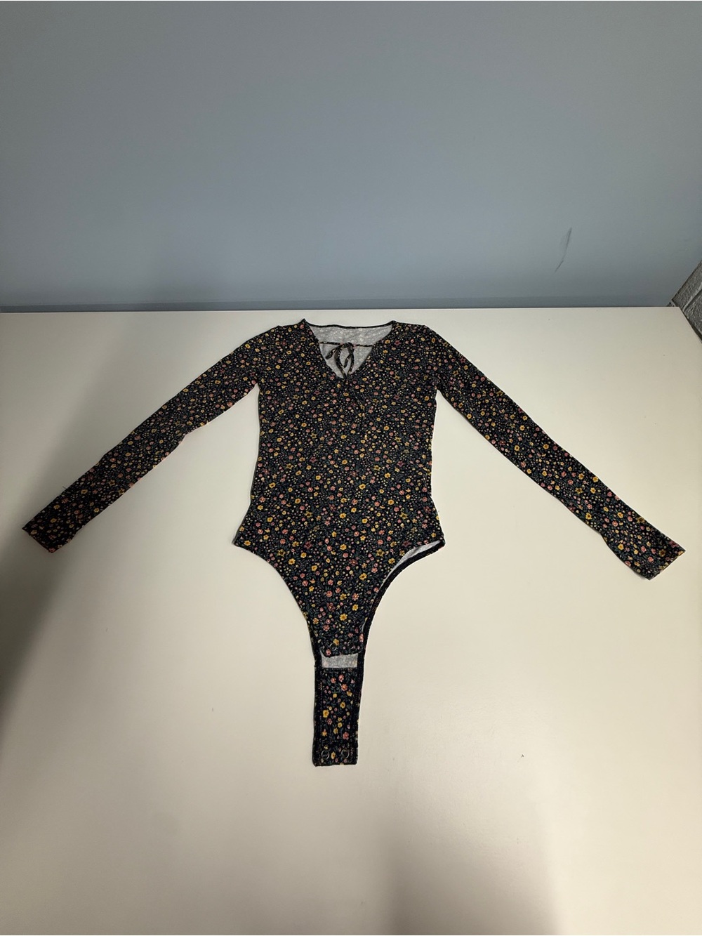 Hollister Black Long-Sleeve Floral V-Neck Bodysuit